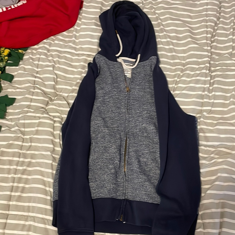 Sonoma Sweatshirt